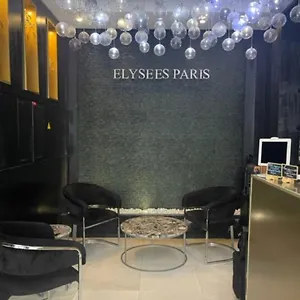 Elysees מלון