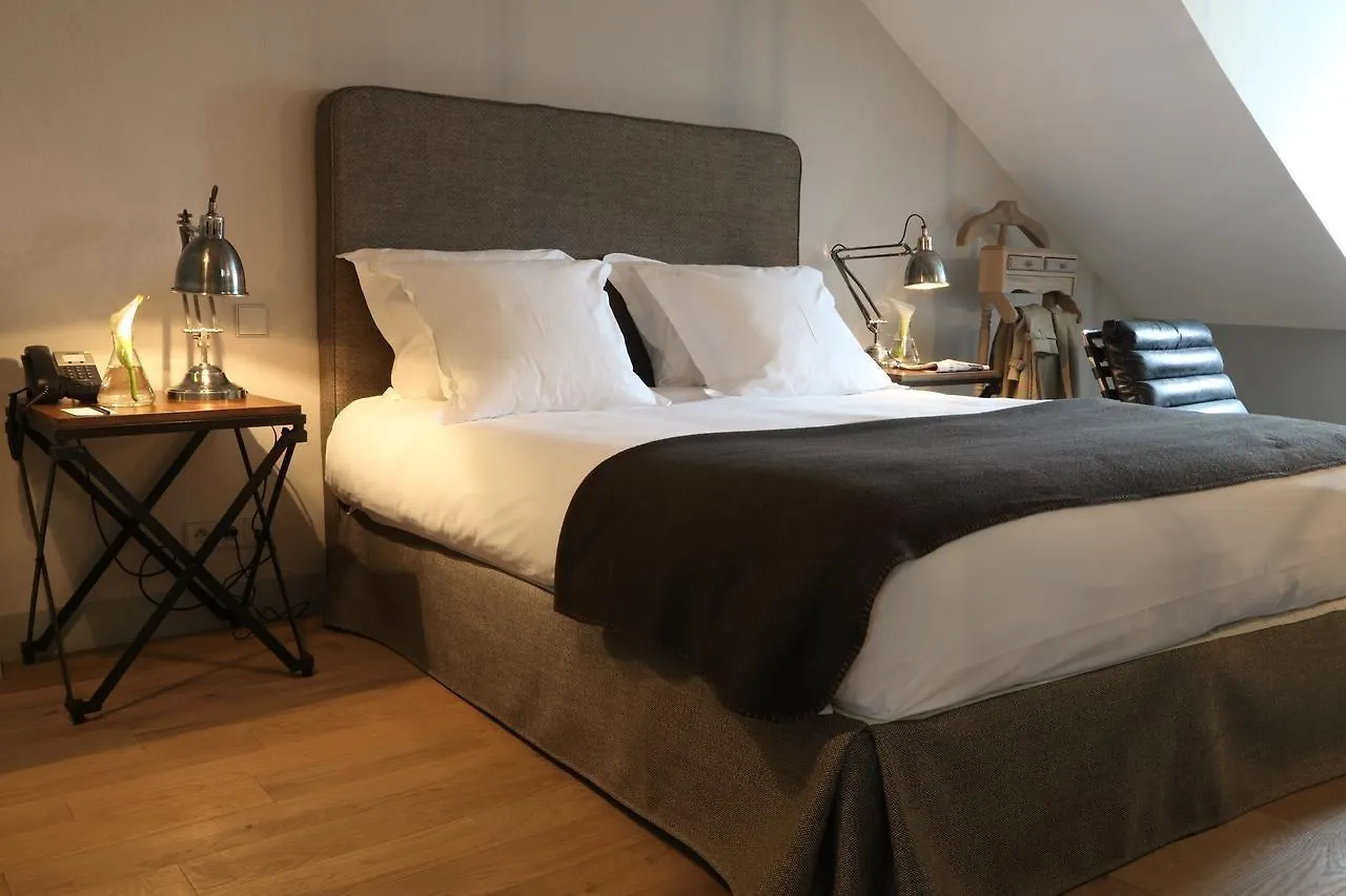 New Hotel Roblin Paris Fransa