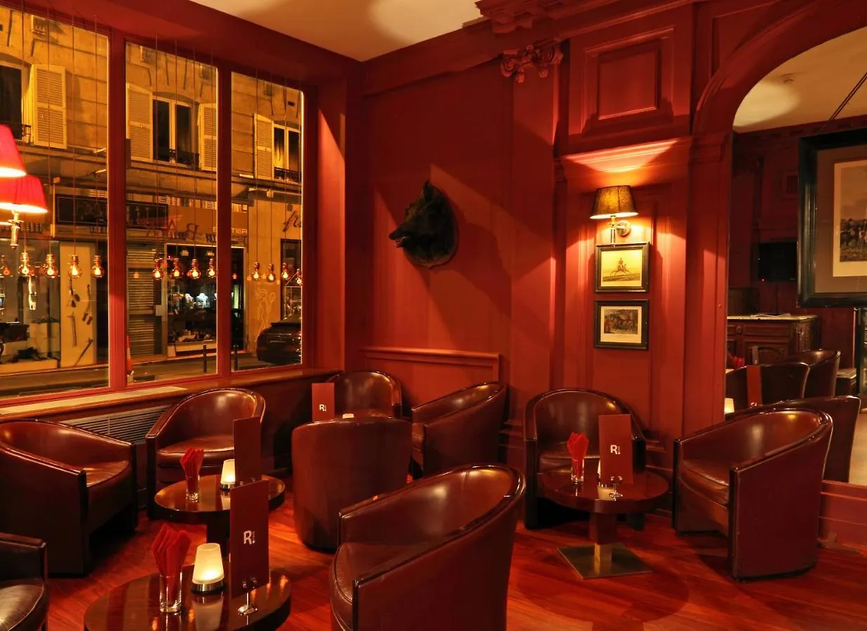 ****  New Hotel Roblin Paris France